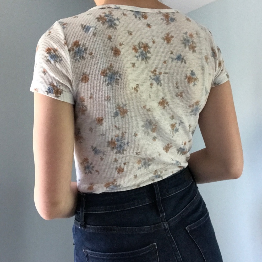 American Eagle Outfitters White Floral Top XS - Picture 4 of 7